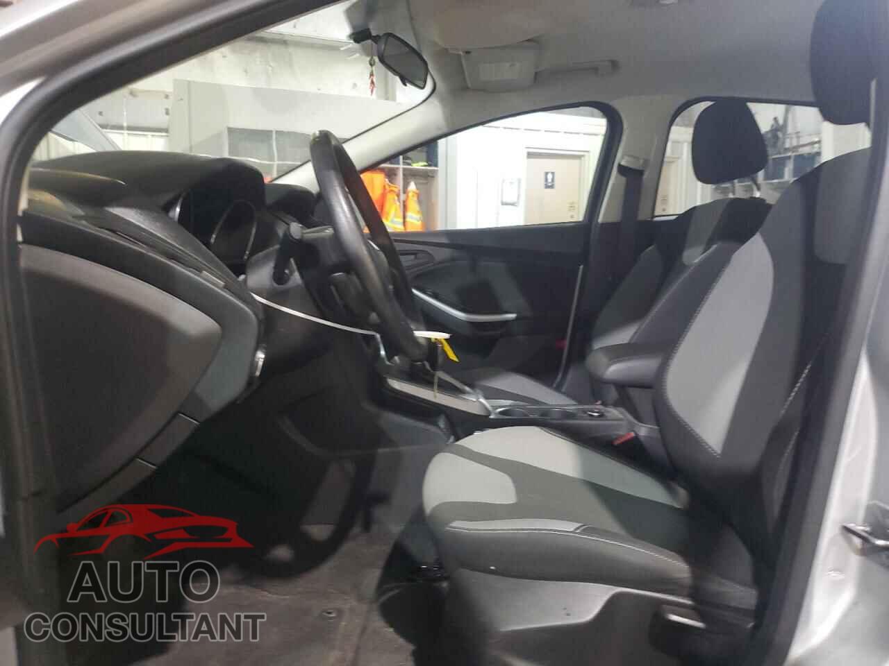 FORD FOCUS 2012 - 1FAHP3K20CL205079