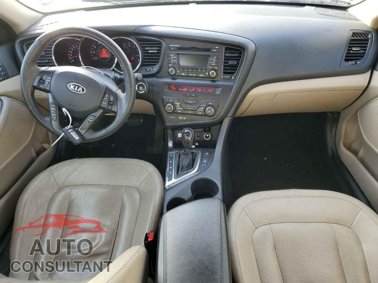 KIA OPTIMA 2011 - KNAGN4A75B5098318
