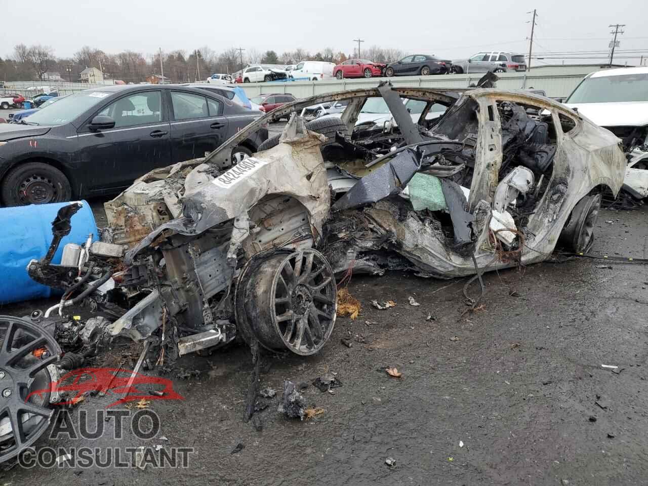 TESLA MODEL 3 2024 - 5YJ3E1EB0RF812637