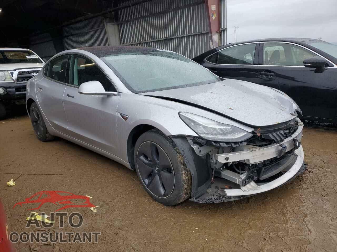 TESLA MODEL 3 2018 - 5YJ3E1EA6JF042083