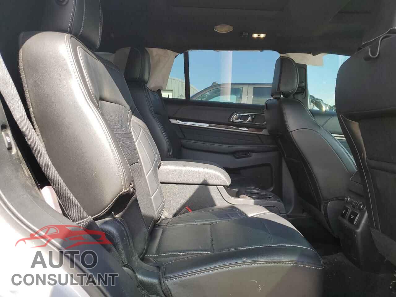 FORD EXPLORER 2018 - 1FM5K8HT0JGB55259