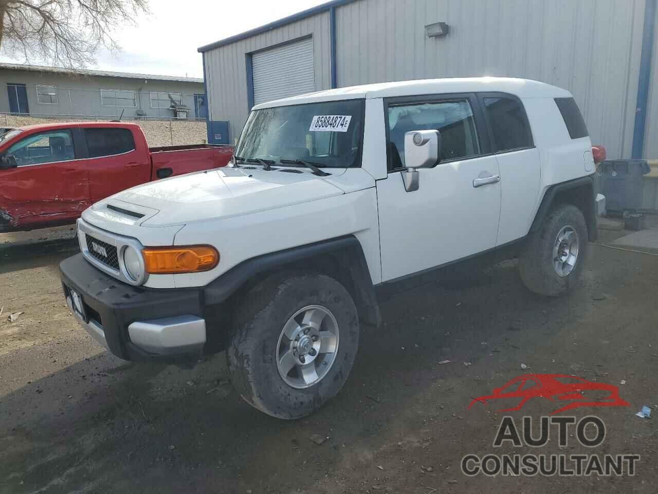 TOYOTA FJ CRUISER 2010 - JTEBU4BFXAK077417