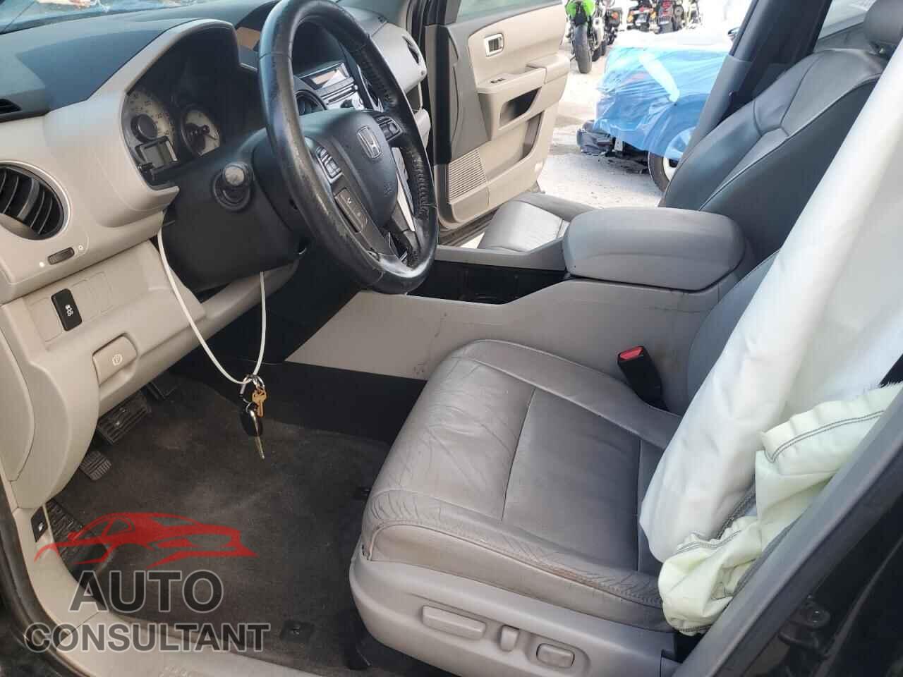 HONDA PILOT 2013 - 5FNYF3H54DB007611
