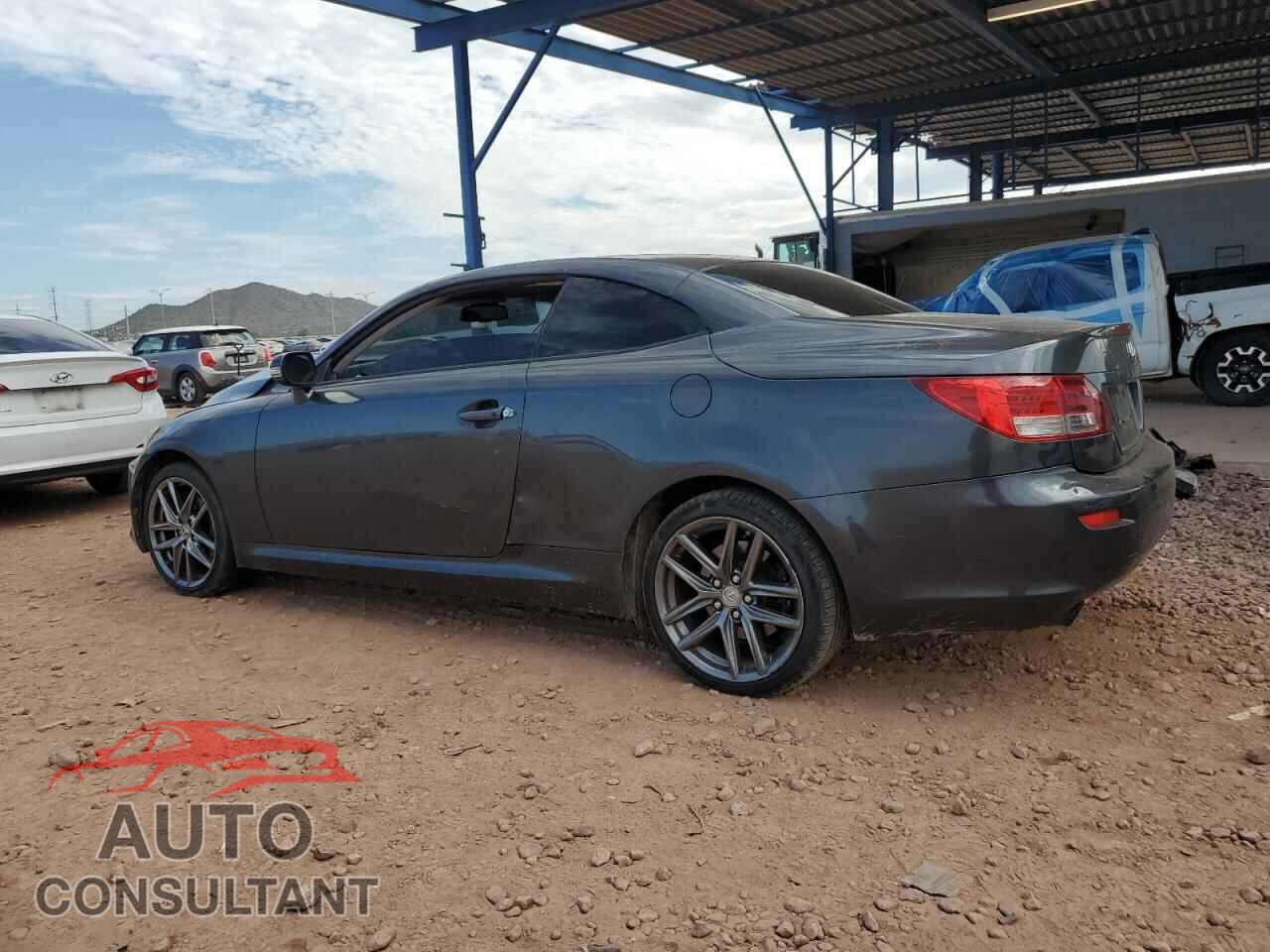 LEXUS IS 2011 - JTHFF2C27B2515472