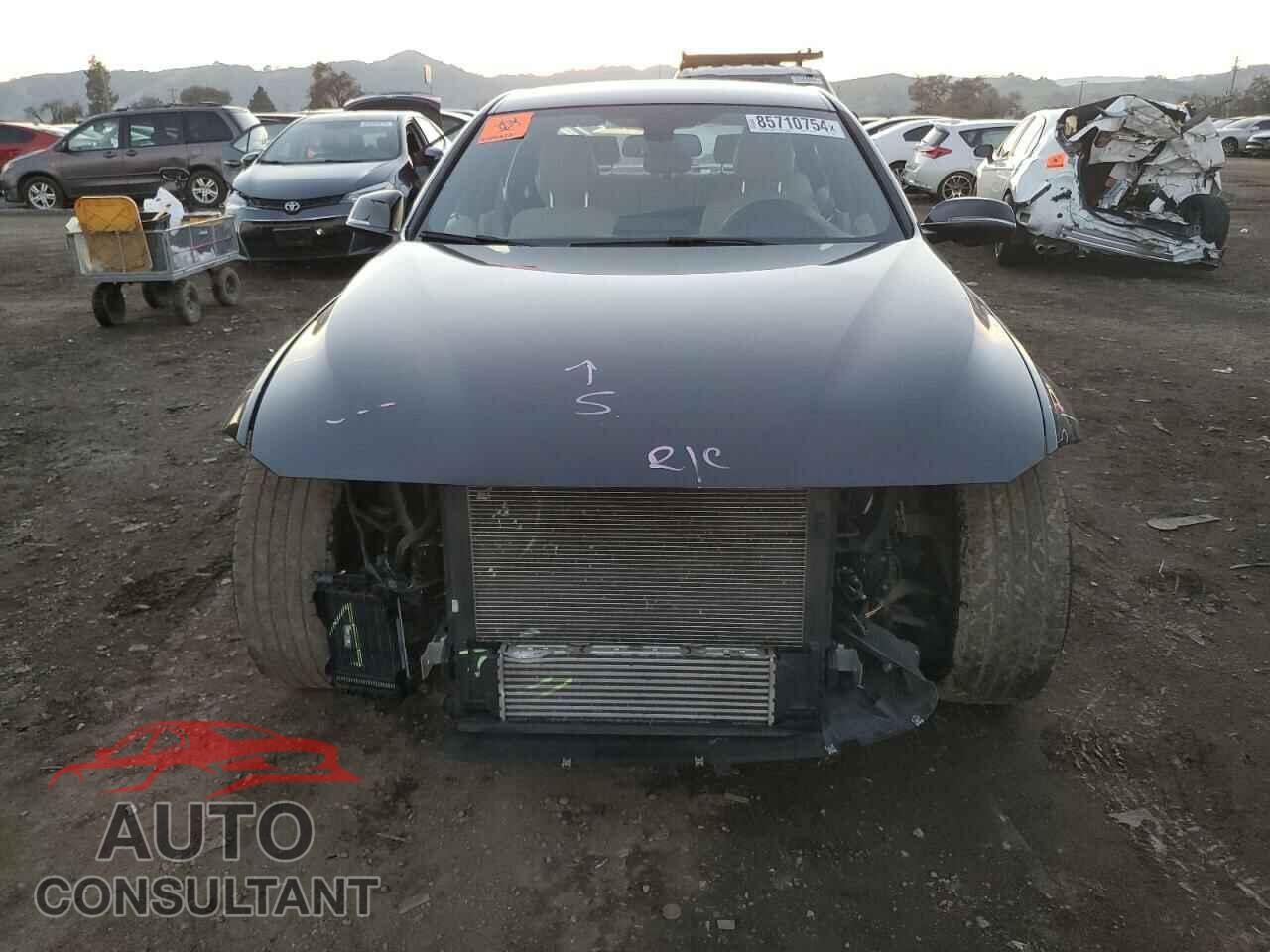 BMW 3 SERIES 2016 - WBA8E9G55GNU29896