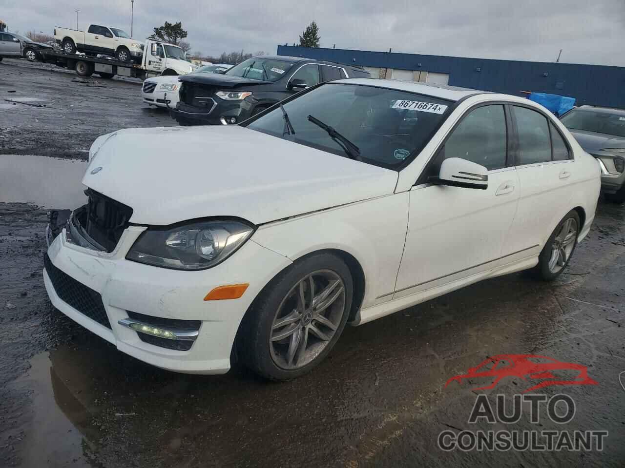 MERCEDES-BENZ C-CLASS 2014 - WDDGF8AB0EA953374