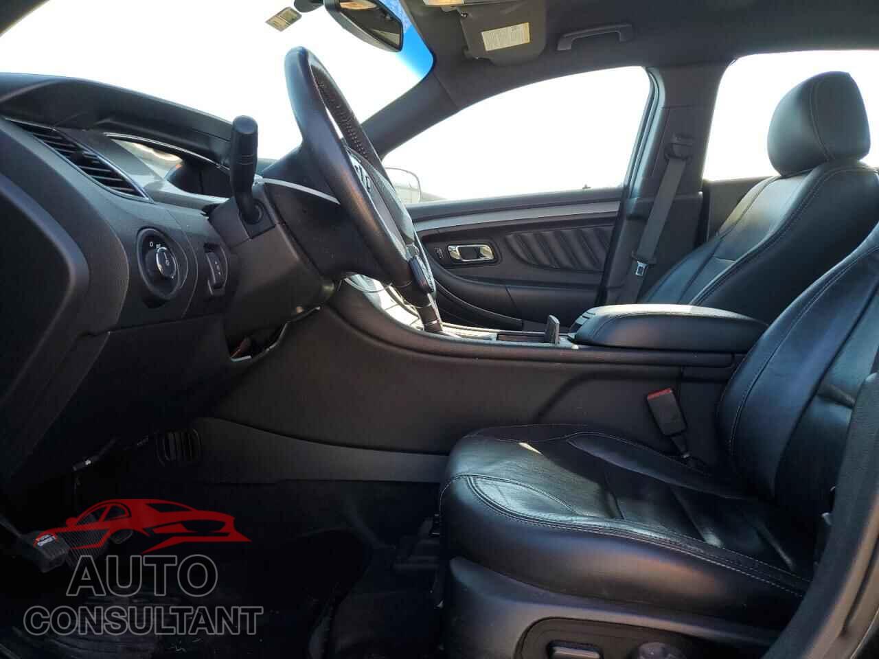 FORD TAURUS 2017 - 1FAHP2E84HG110955
