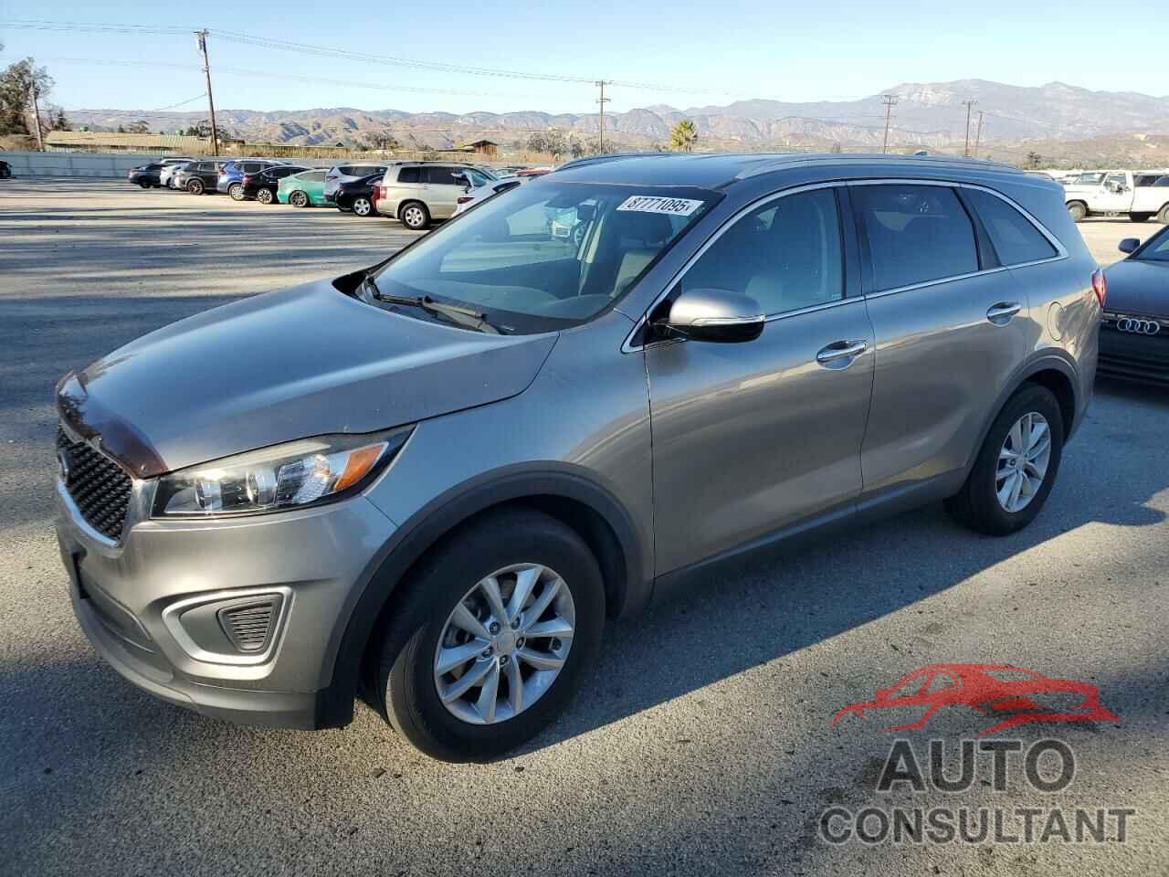KIA SORENTO 2018 - 5XYPG4A34JG348132