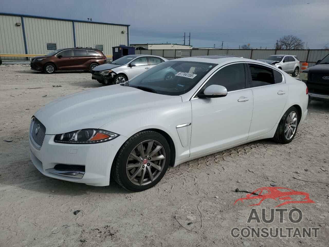 JAGUAR XF 2014 - SAJWA0ES8EPU16315