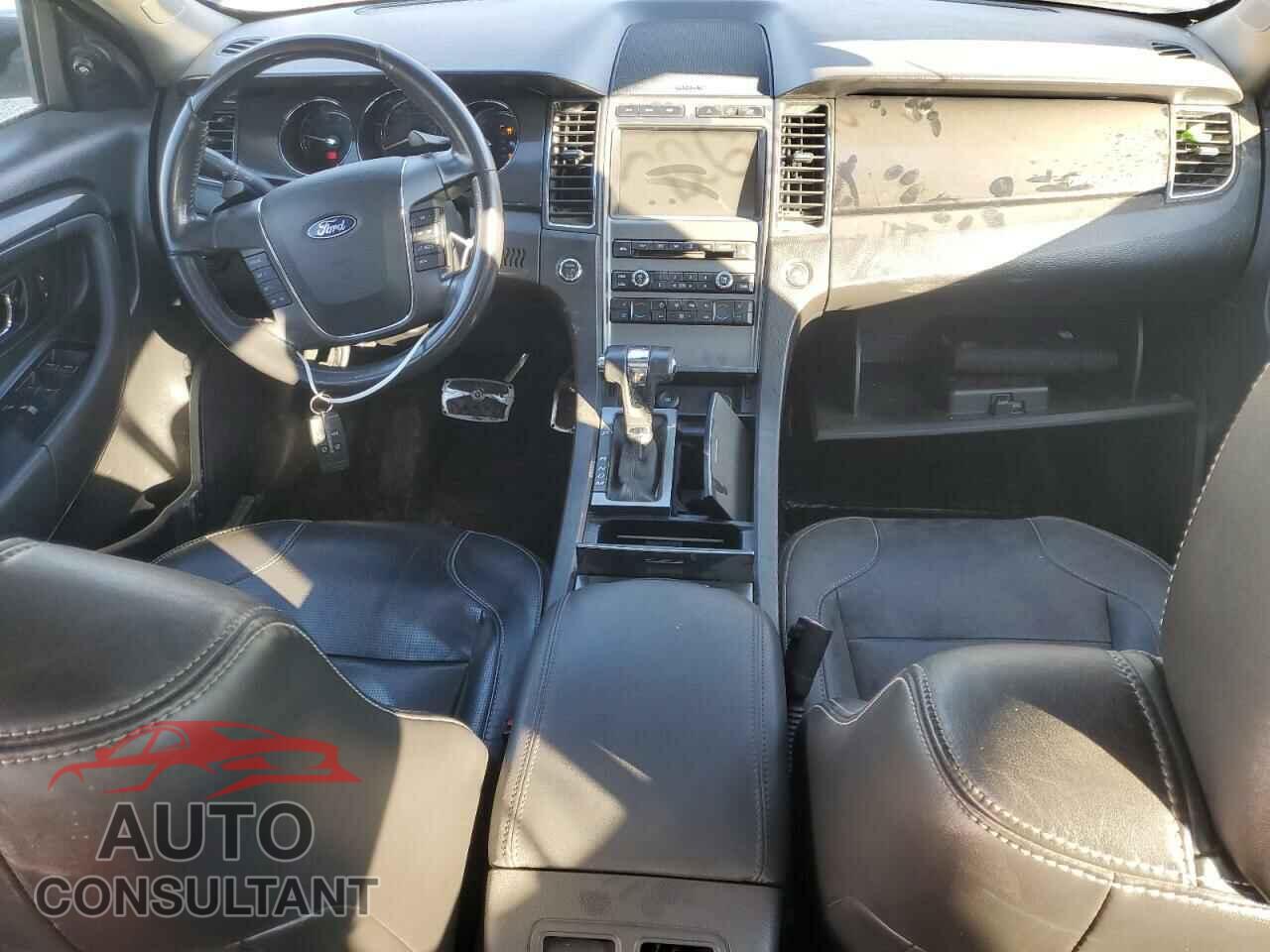FORD TAURUS 2011 - 1FAHP2FW3BG135222