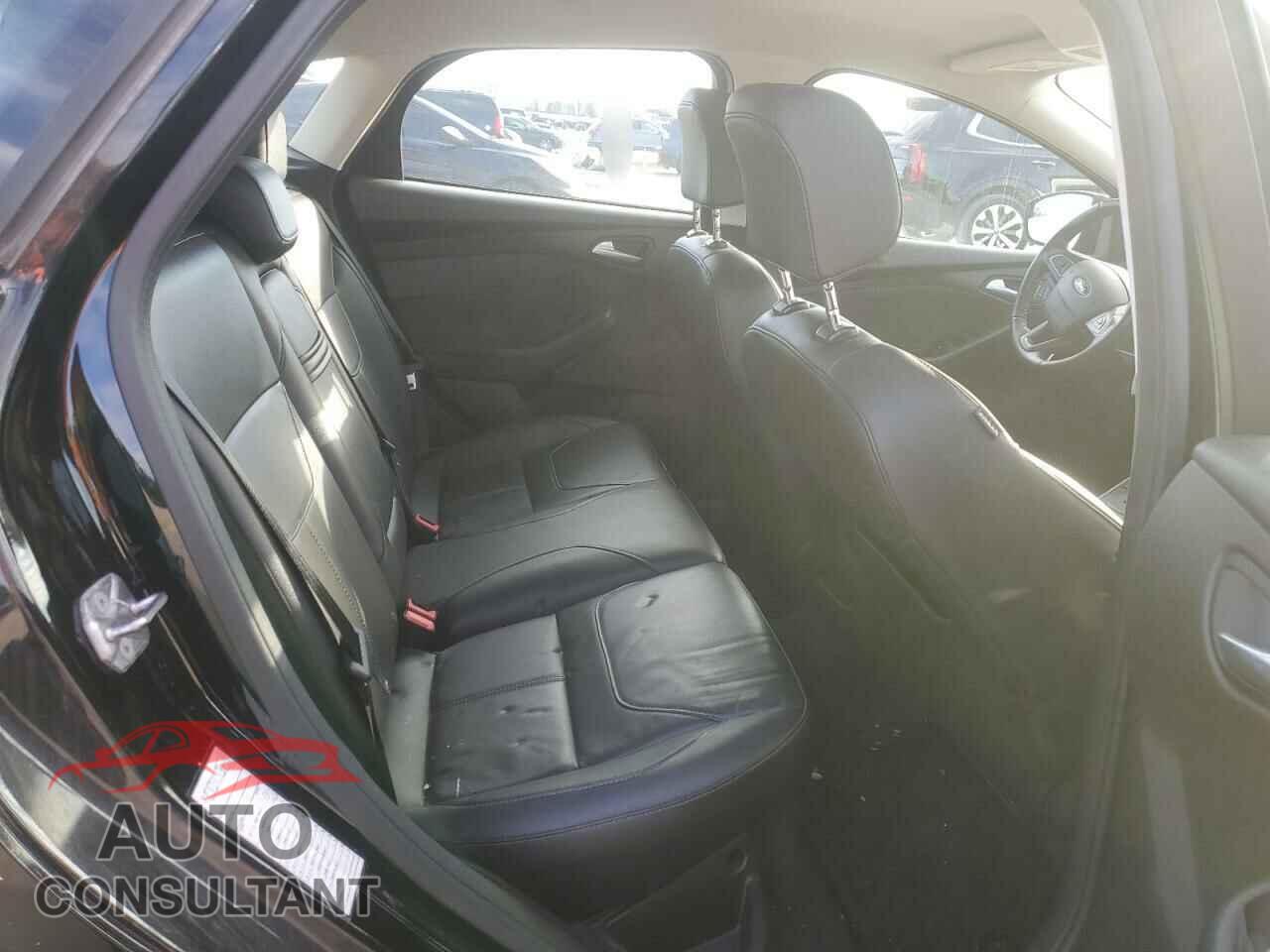FORD FOCUS 2016 - 1FADP3K25GL340031