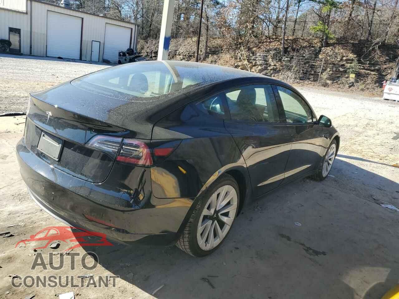 TESLA MODEL 3 2023 - 5YJ3E1EAXPF438512