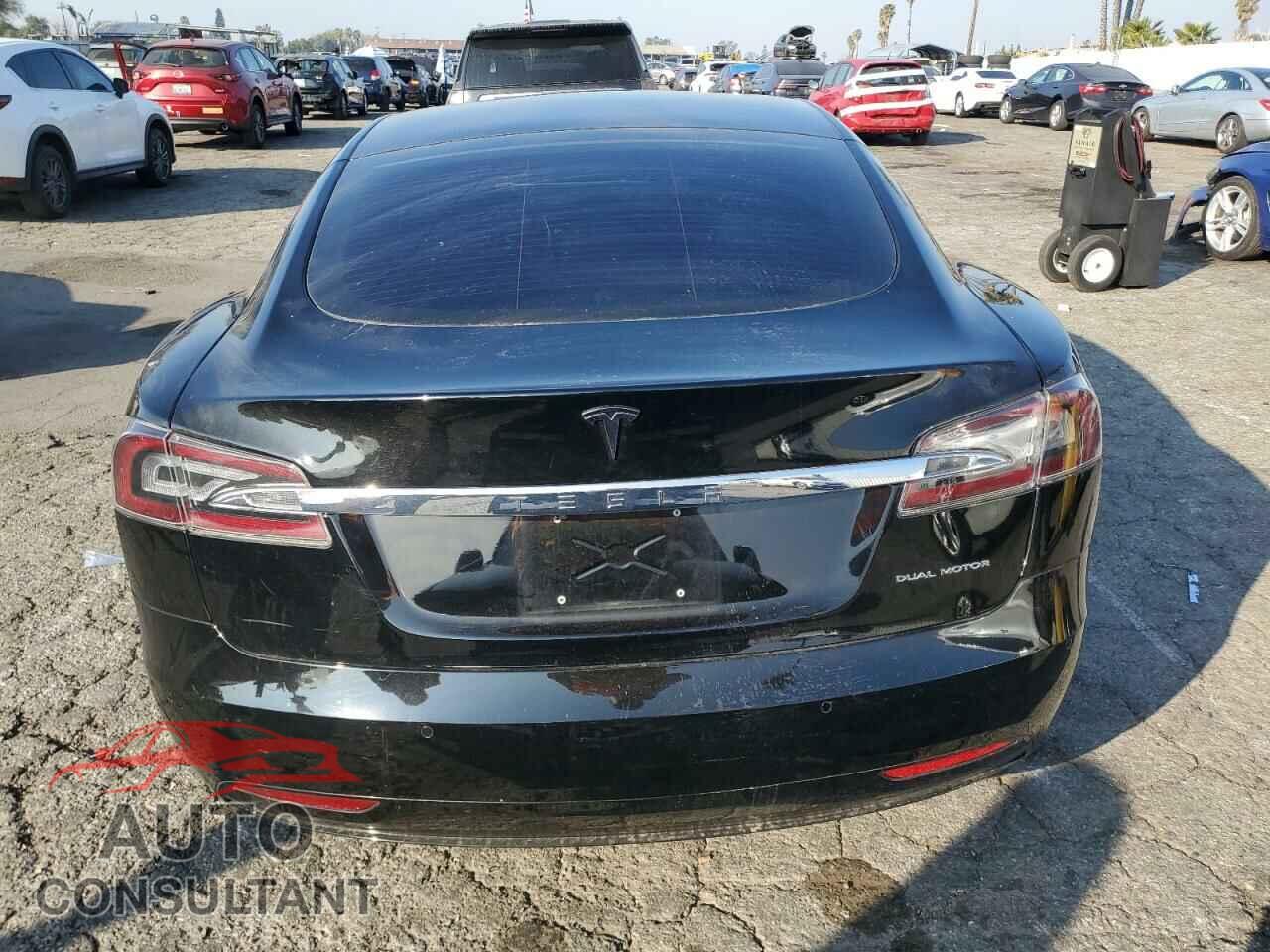 TESLA MODEL S 2021 - 5YJSA1E23MF427489