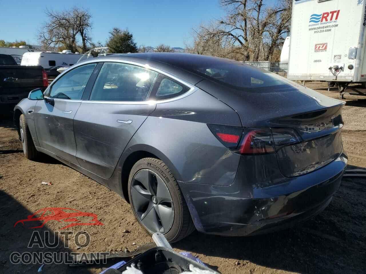 TESLA MODEL 3 2018 - 5YJ3E1EA5JF021614