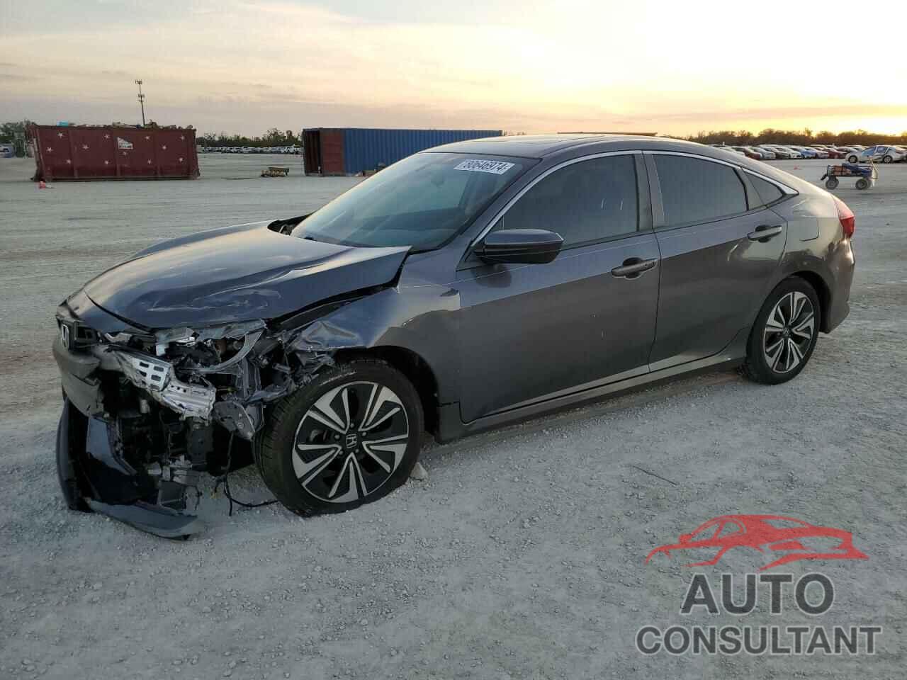 HONDA CIVIC 2018 - JHMFC1F39JX019520