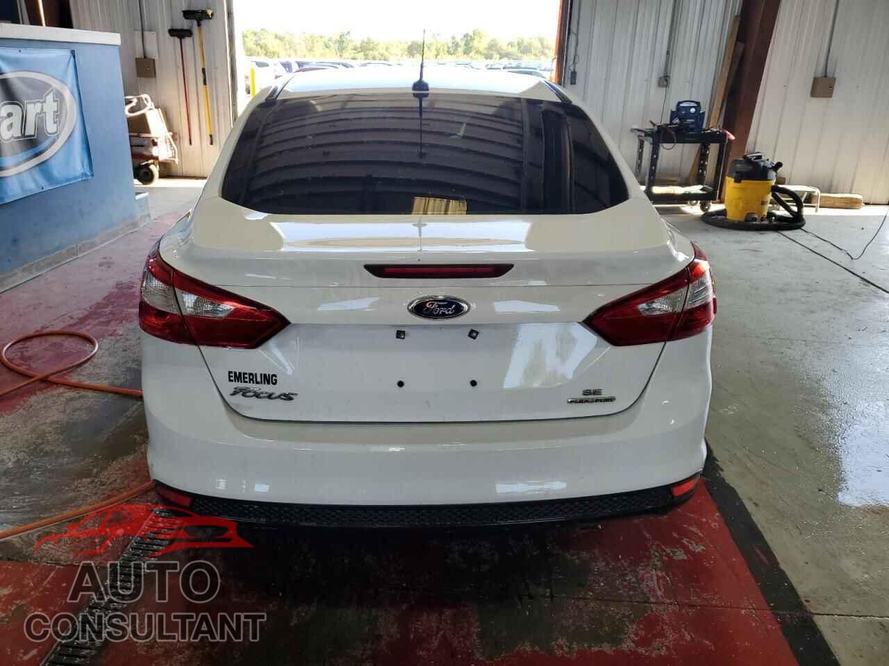 FORD FOCUS 2014 - 1FADP3F26EL190017