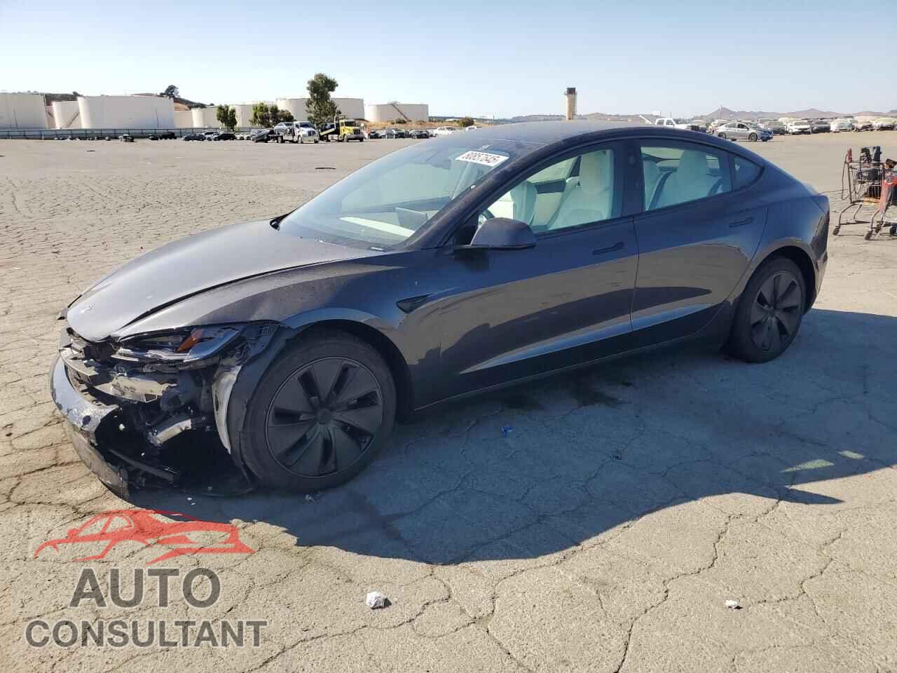 TESLA MODEL 3 2024 - 5YJ3E1EA2RF800898