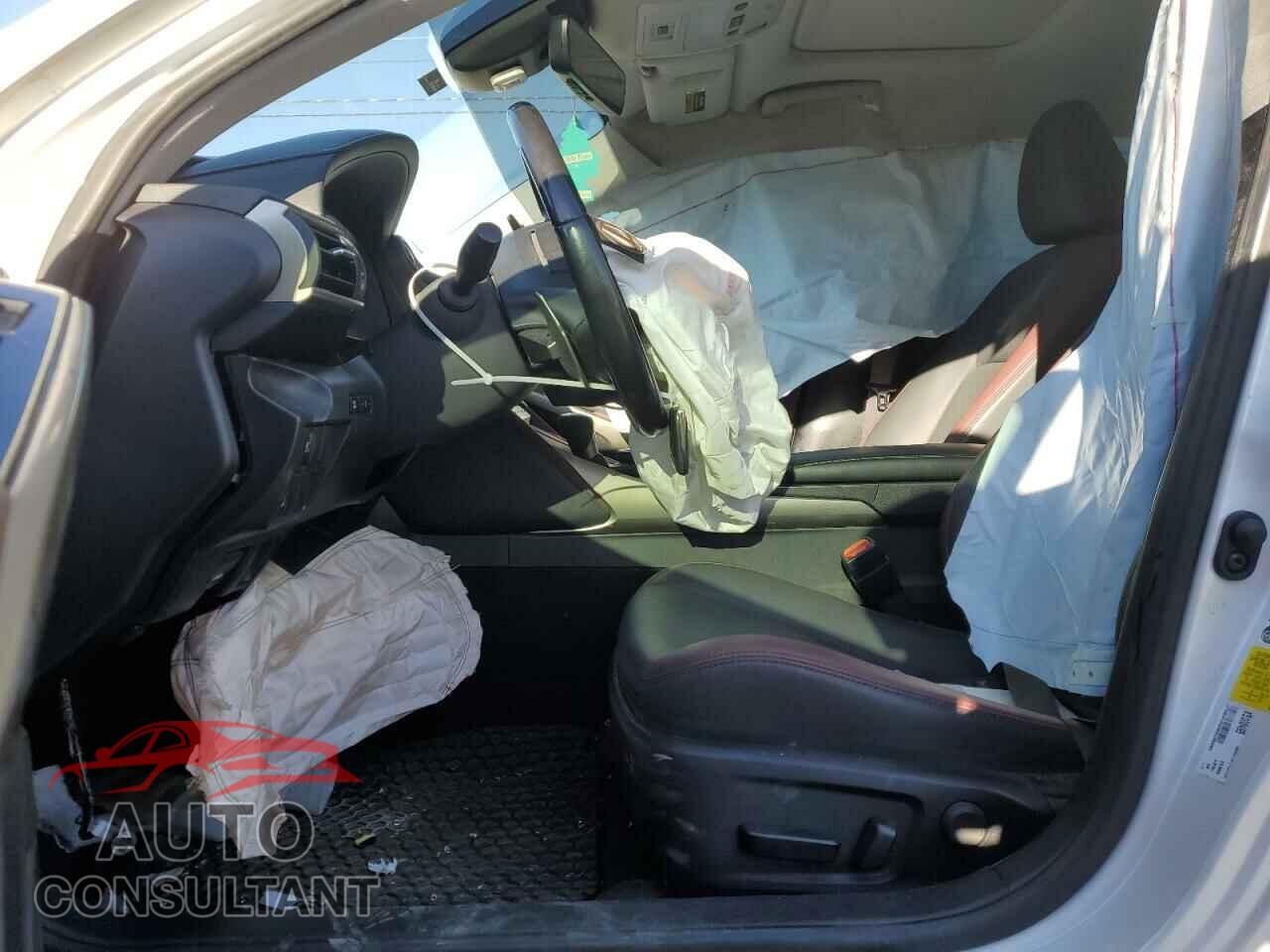 LEXUS IS 2019 - JTHBA1D29K5100495