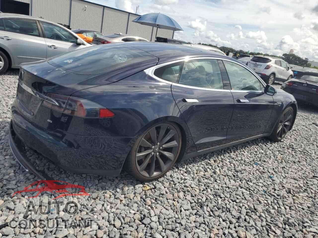 TESLA MODEL S 2014 - 5YJSA1H13EFP40031