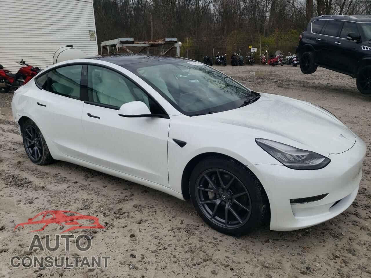 TESLA MODEL 3 2021 - 5YJ3E1EB8MF852831