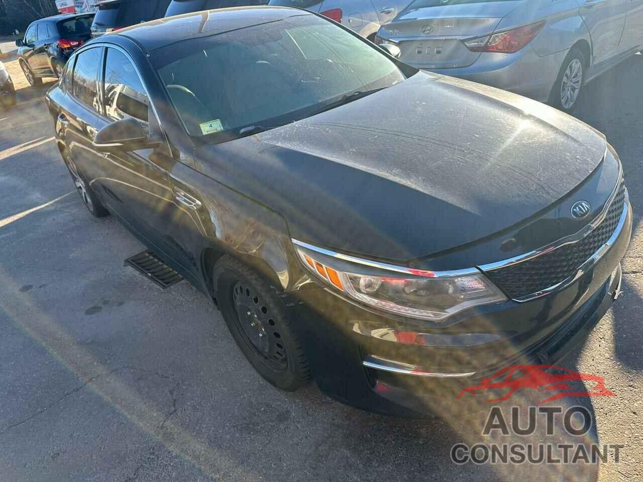 KIA OPTIMA 2018 - 5XXGU4L35JG211825