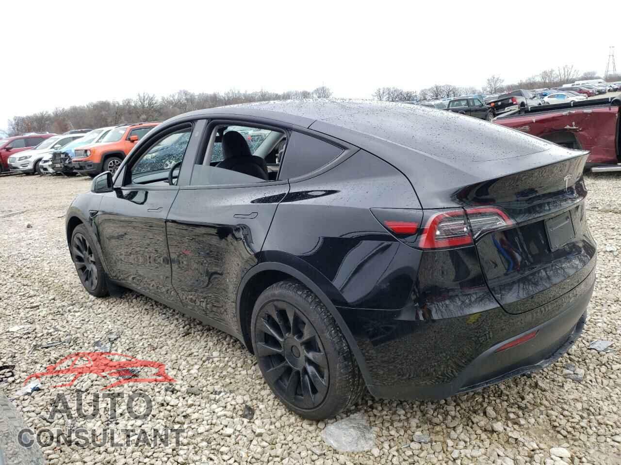 TESLA MODEL Y 2023 - 7SAYGDEE5PF778304