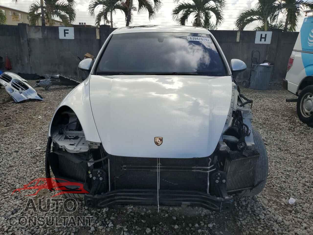 PORSCHE CAYENNE 2013 - WP1AF2A27DLA28072