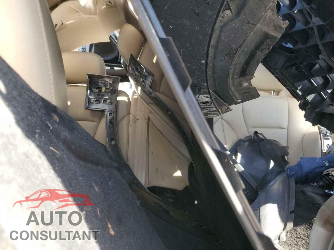 AUDI Q7 2017 - WA1LAAF70HD018758