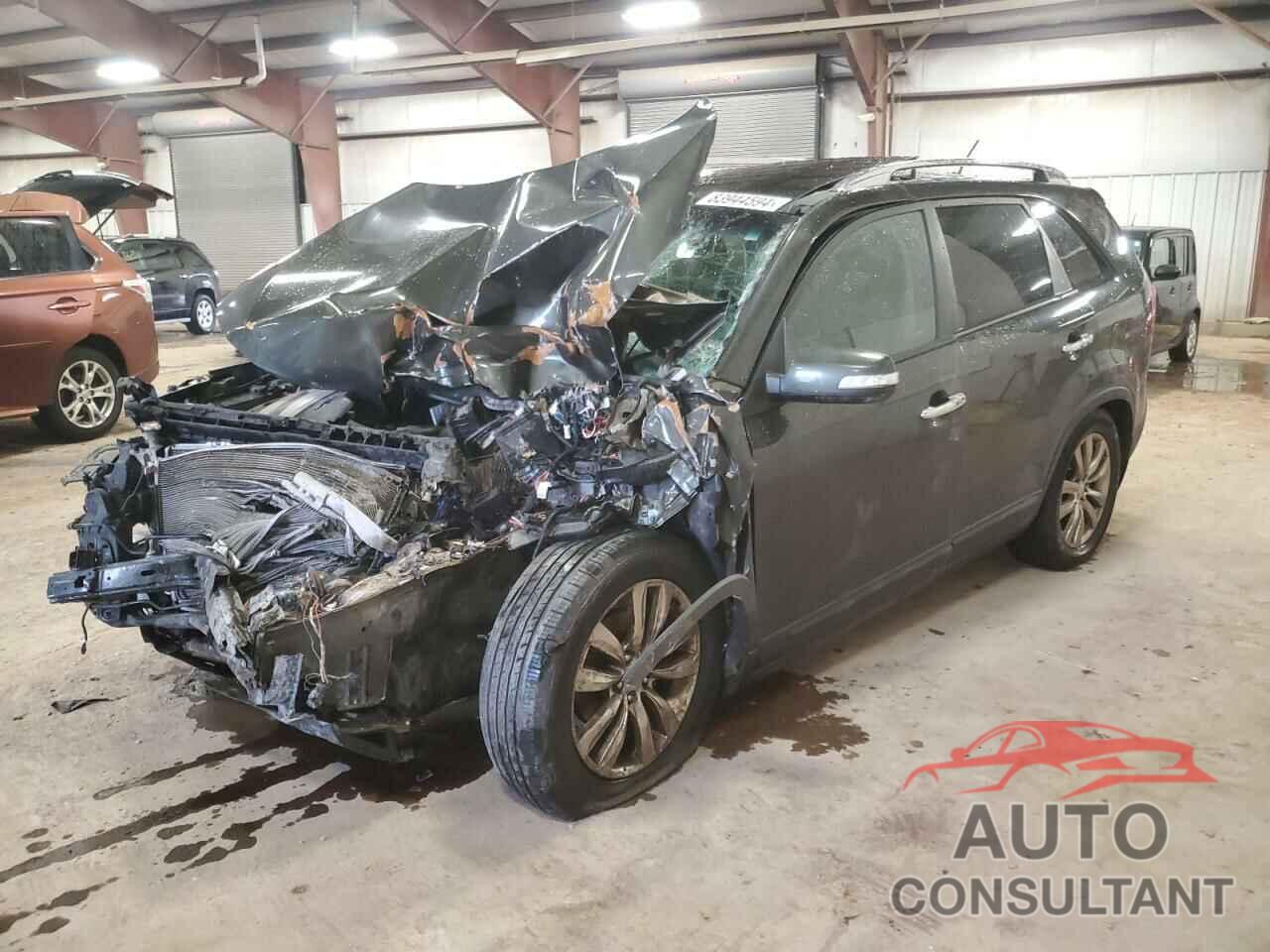 KIA SORENTO 2011 - 5XYKU4A26BG112416