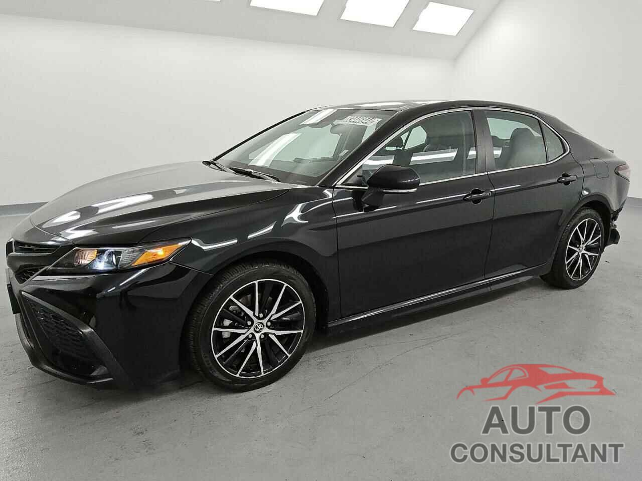 TOYOTA CAMRY 2022 - 4T1G11AK4NU717563