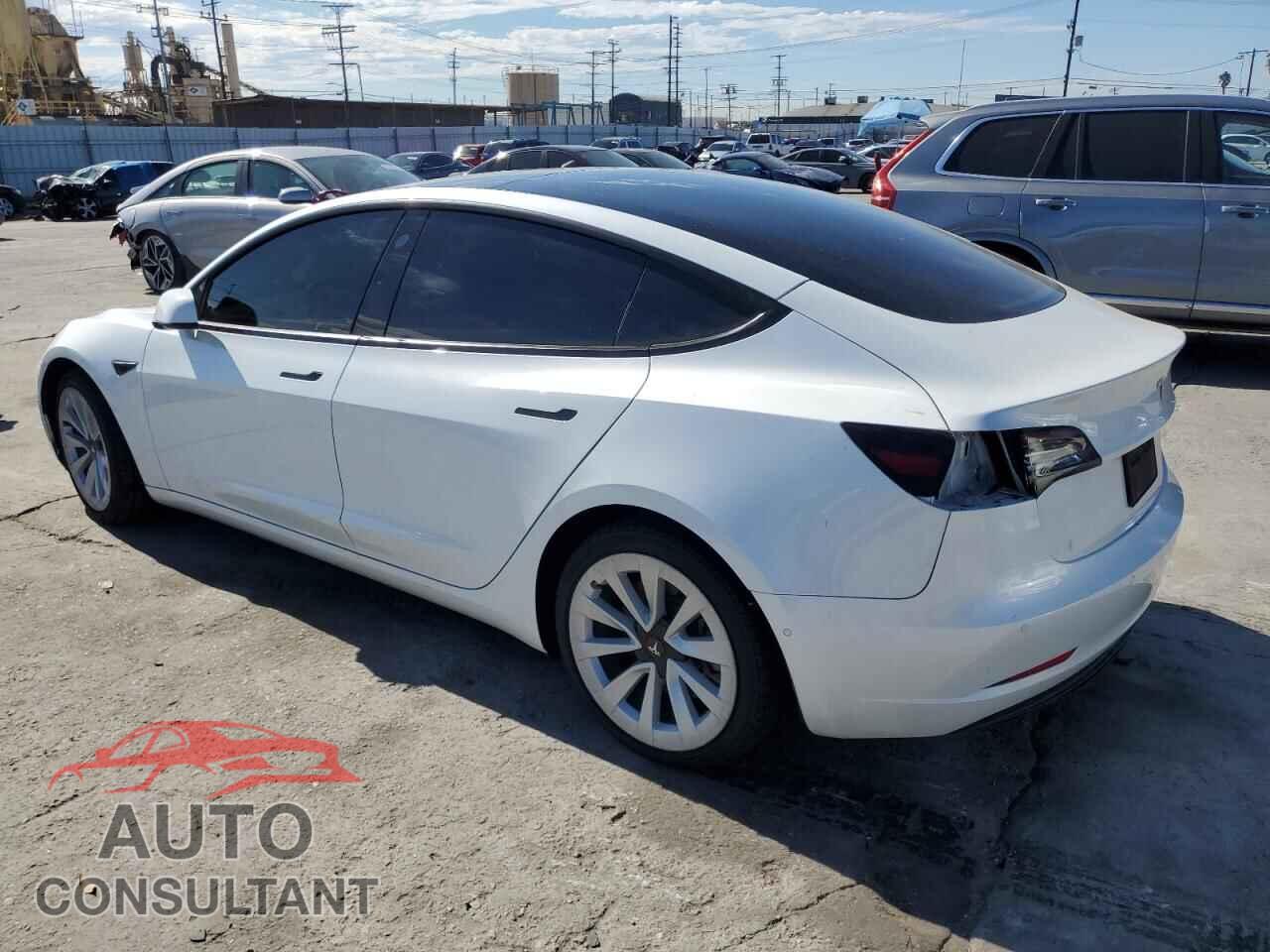 TESLA MODEL 3 2021 - 5YJ3E1EA5MF068372