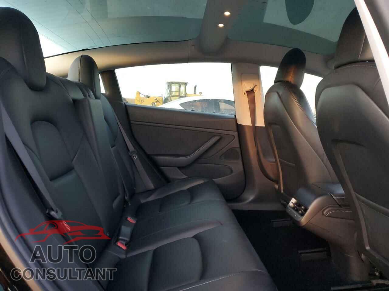 TESLA MODEL 3 2021 - 5YJ3E1EB6MF903209