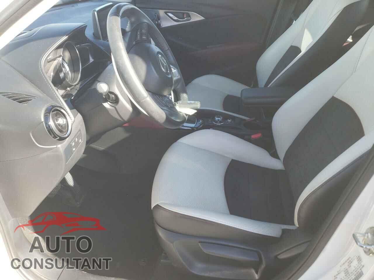 MAZDA CX-3 2017 - JM1DKFD72H0168191