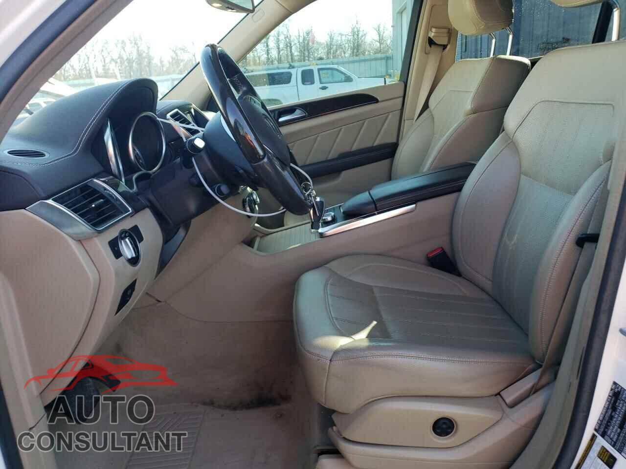 MERCEDES-BENZ GL-CLASS 2015 - 4JGDF2EE8FA495448