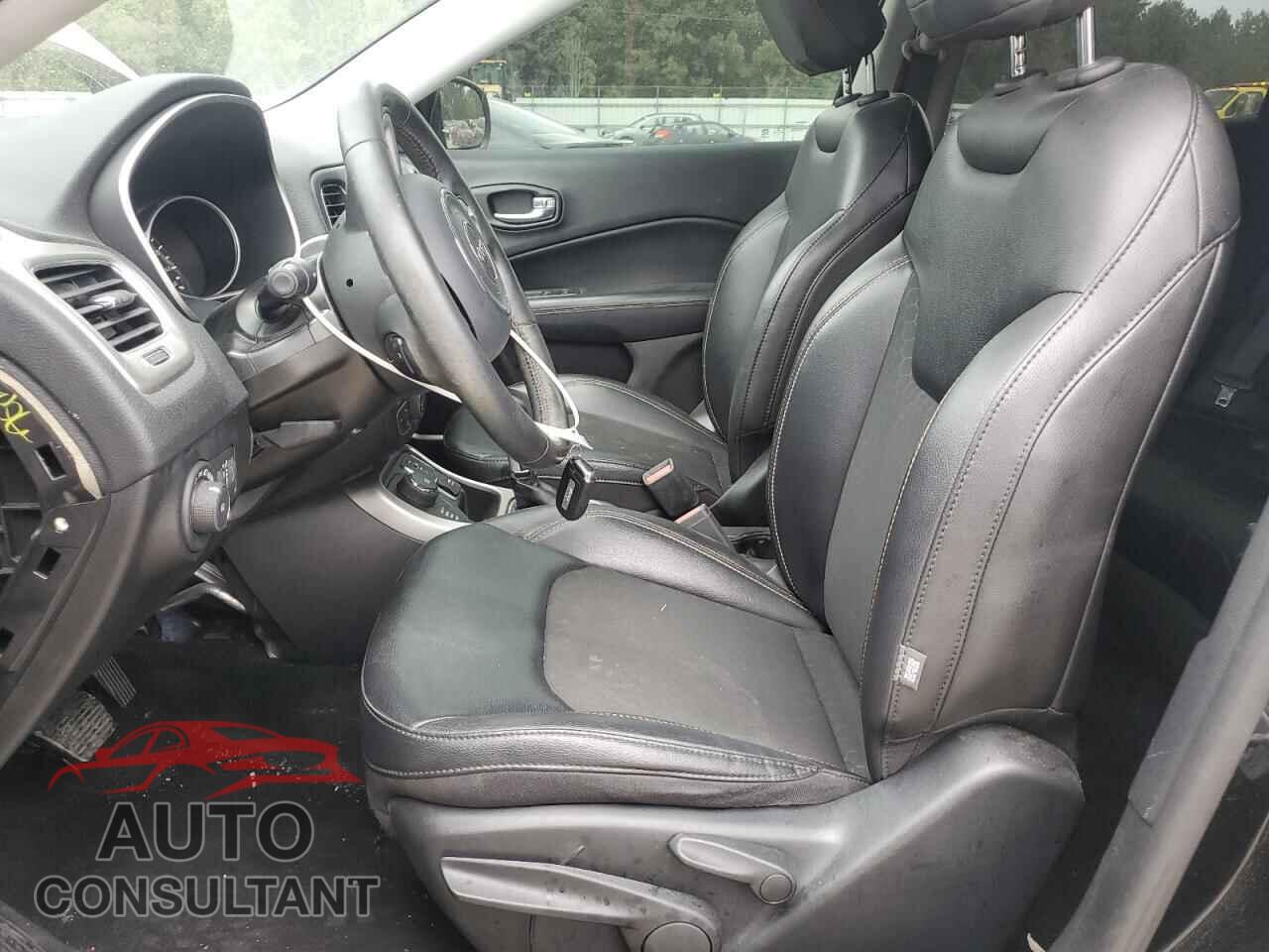 JEEP COMPASS 2019 - 3C4NJDBB9KT647351