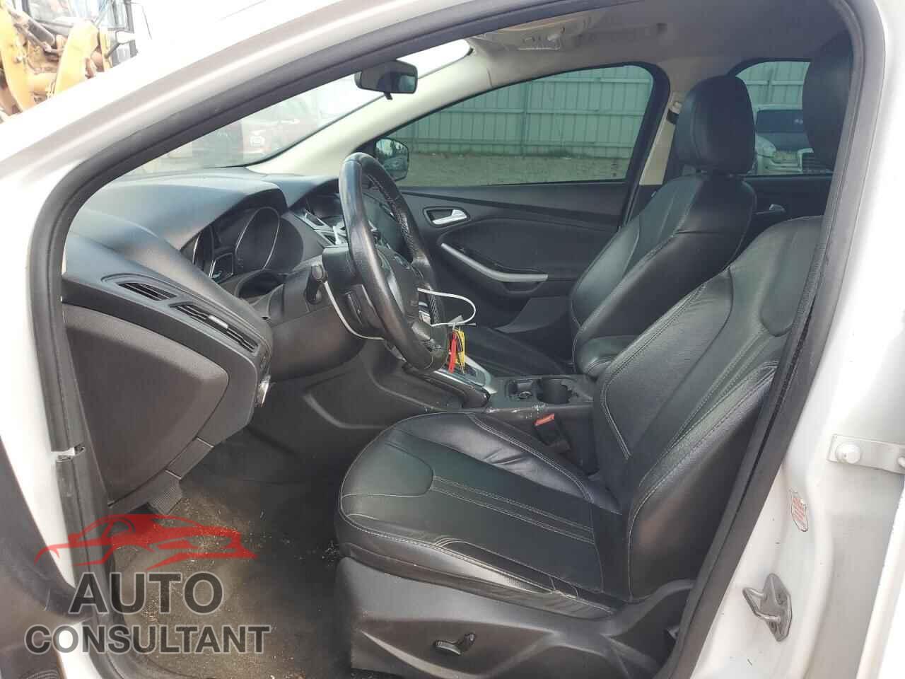 FORD FOCUS 2014 - 1FADP3F28EL163868