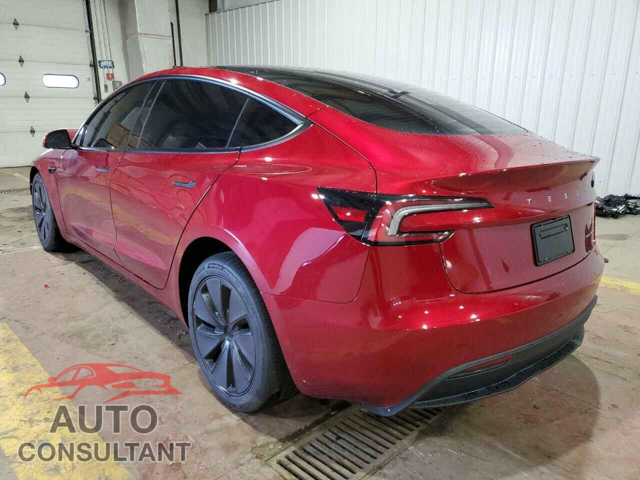 TESLA MODEL 3 2024 - 5YJ3E1EB5RF843382