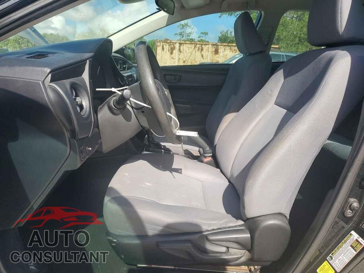 TOYOTA COROLLA 2018 - 5YFBURHE9JP769864
