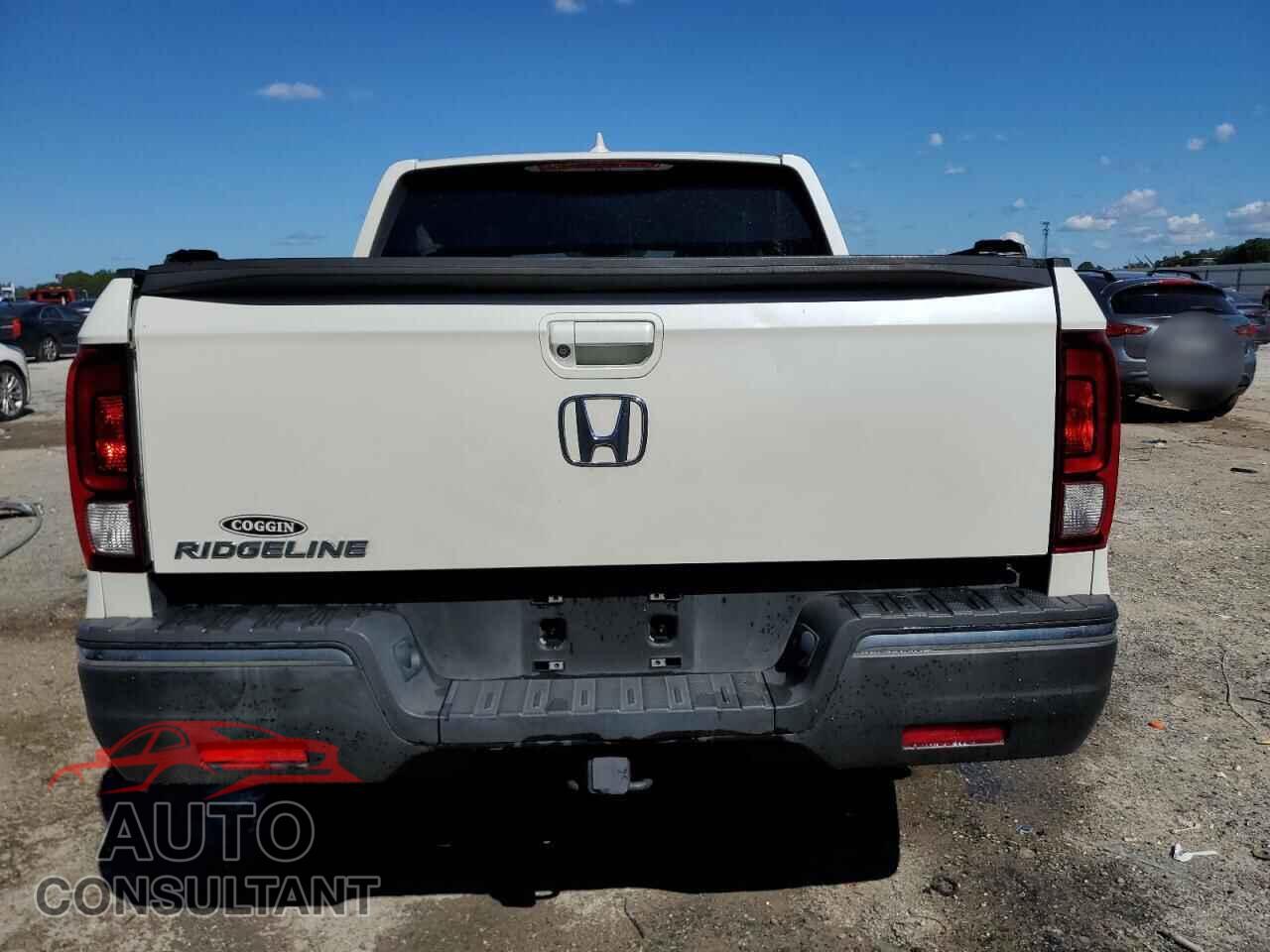 HONDA RIDGELINE 2017 - 5FPYK2F58HB002465