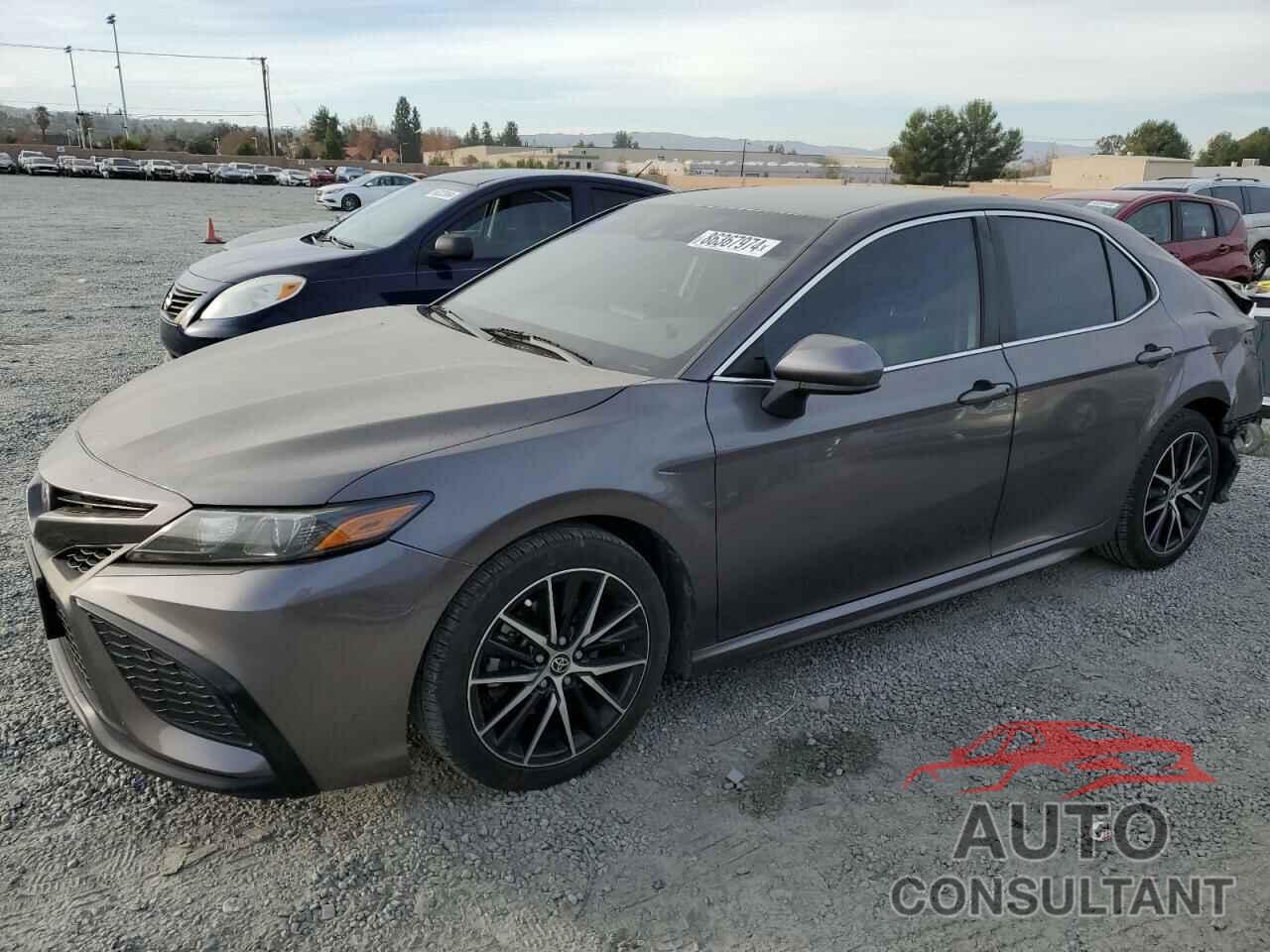 TOYOTA CAMRY 2021 - 4T1G11AK3MU552135