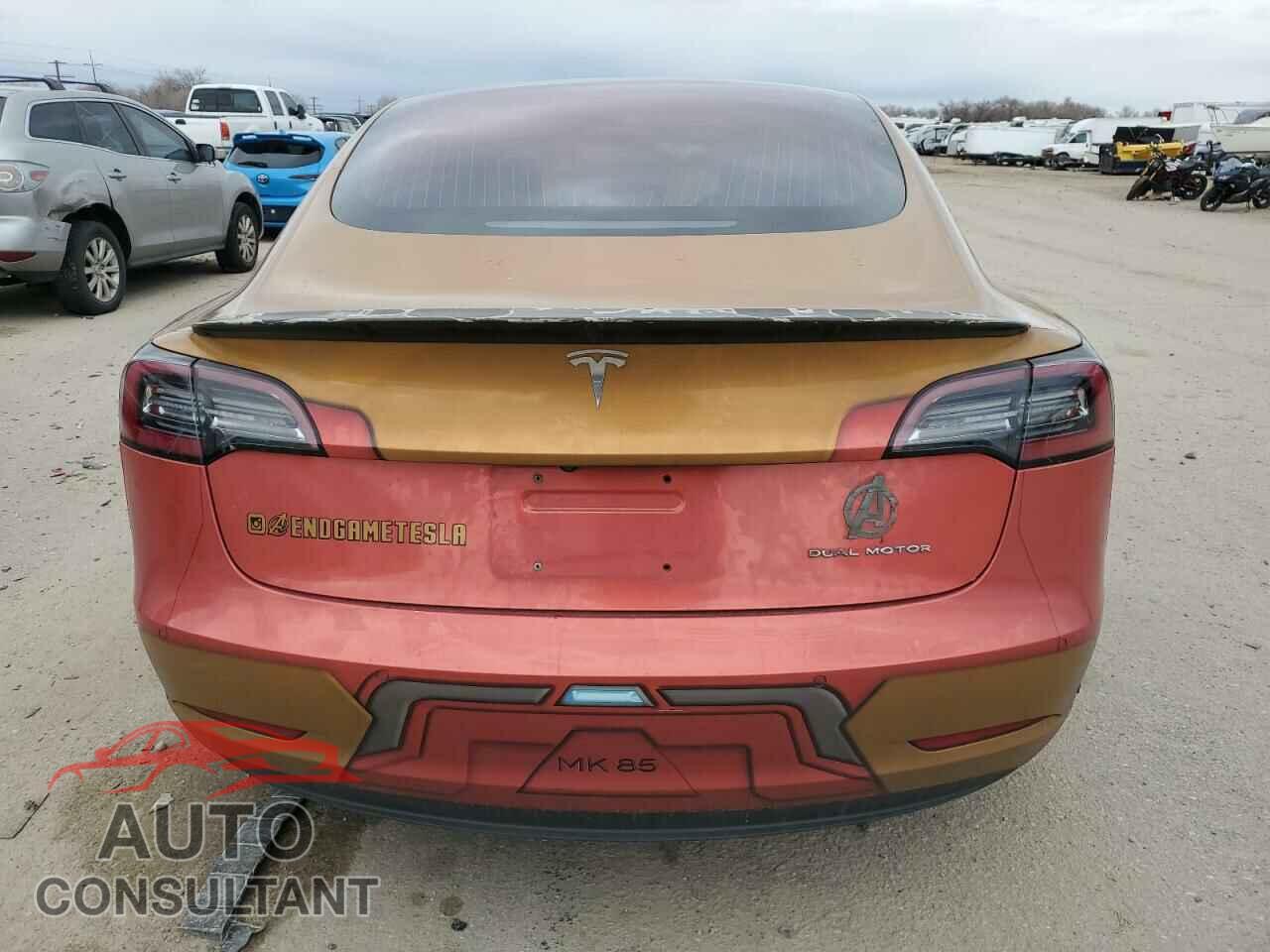TESLA MODEL 3 2018 - 5YJ3E1EB7JF100663