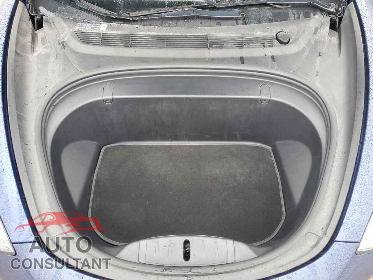 TESLA MODEL 3 2018 - 5YJ3E1EA5JF076421