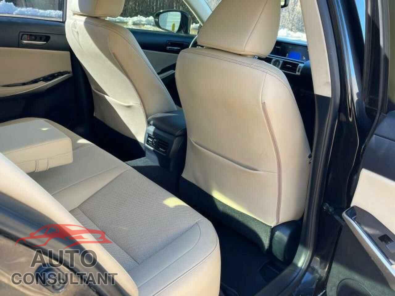 LEXUS IS 2015 - JTHBF1D21F5056760