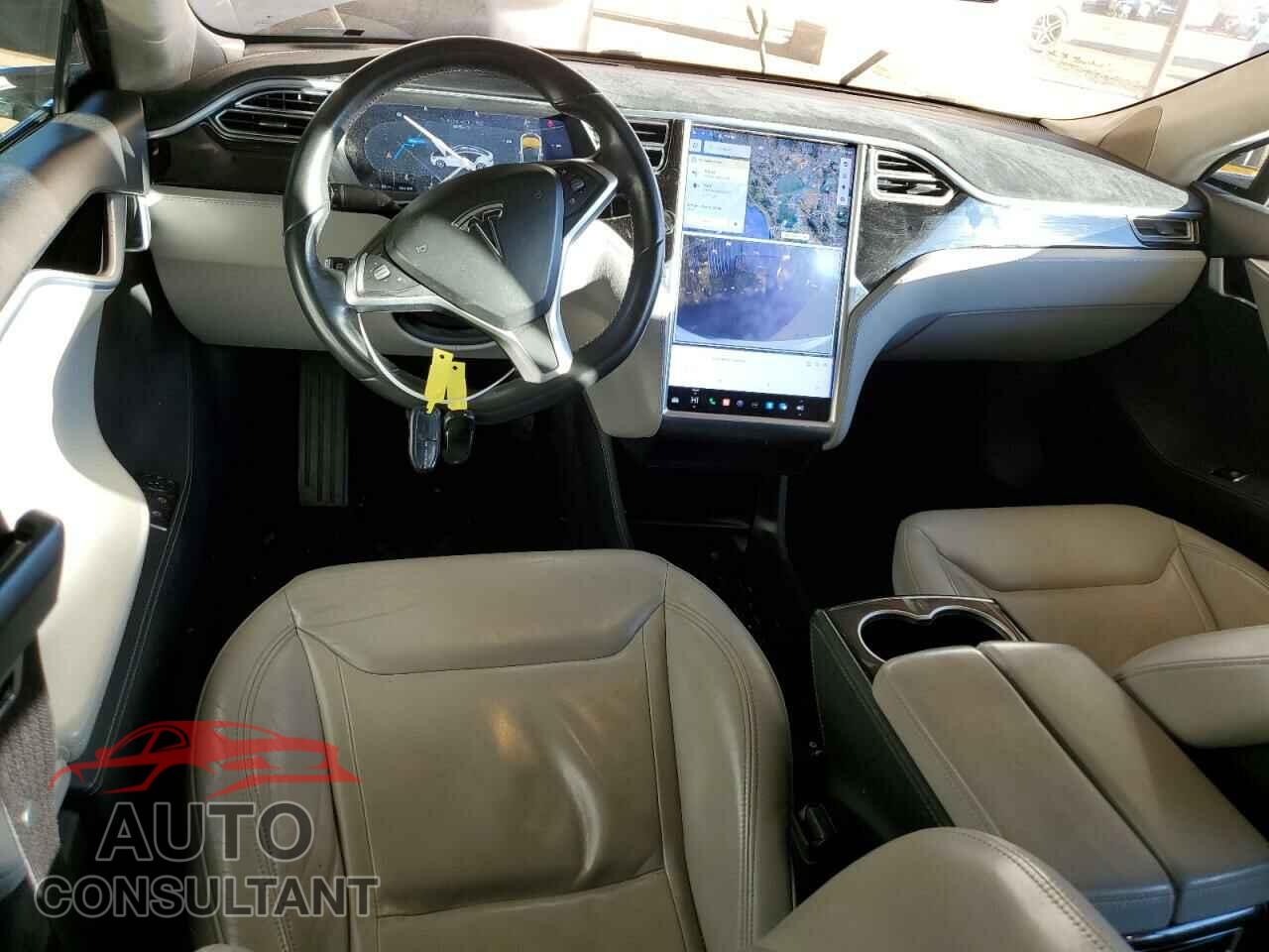 TESLA MODEL S 2015 - 5YJSA1E29FF107922