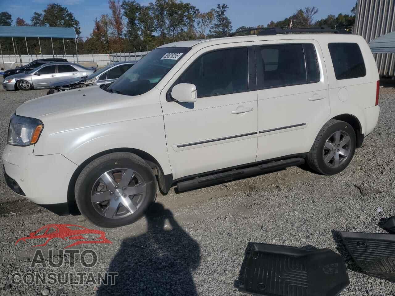 HONDA PILOT 2015 - 5FNYF4H90FB044201