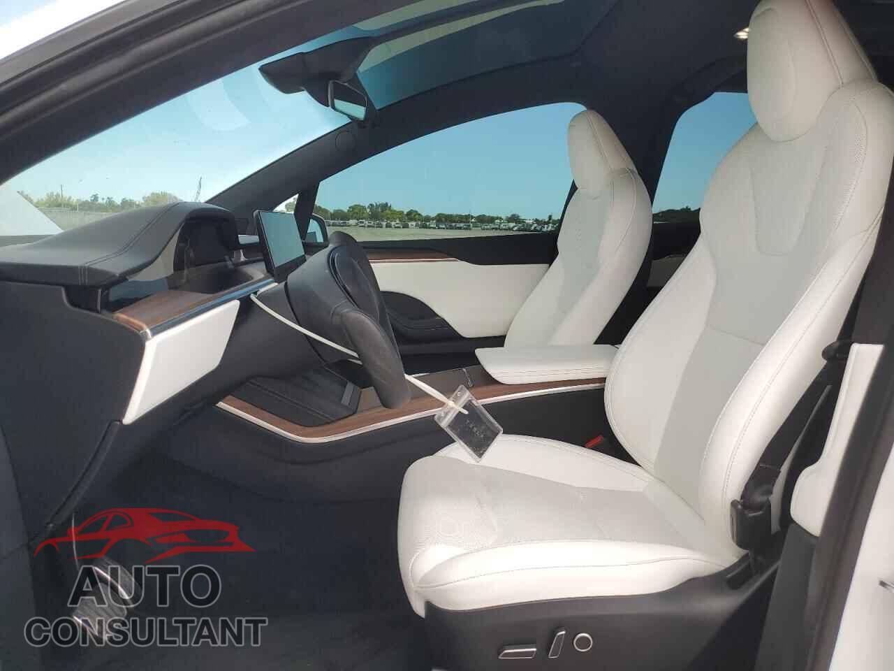 TESLA MODEL X 2024 - 7SAXCAE51RF449060