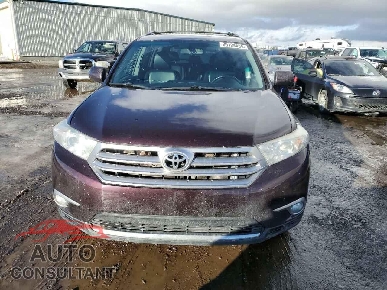 TOYOTA HIGHLANDER 2013 - 5TDBK3EH8DS215180
