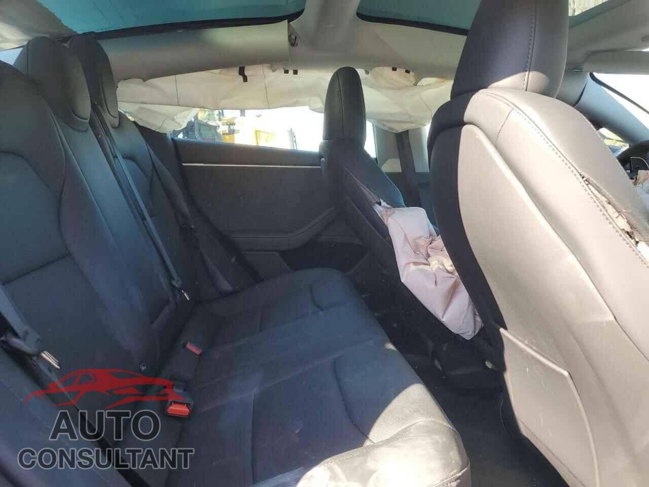 TESLA MODEL 3 2024 - 5YJ3E1EB6RF847313