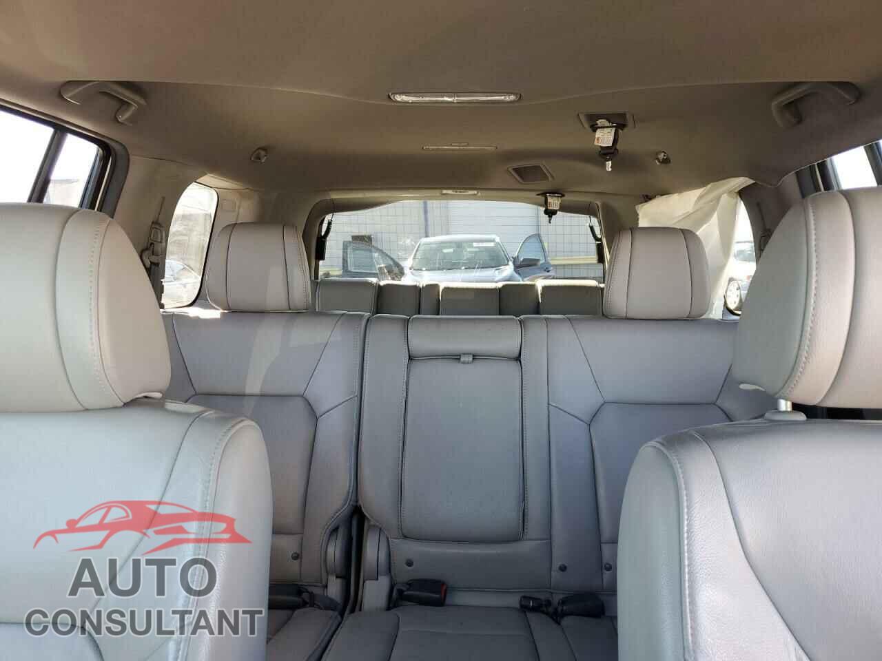 HONDA PILOT 2012 - 5FNYF3H50CB017020