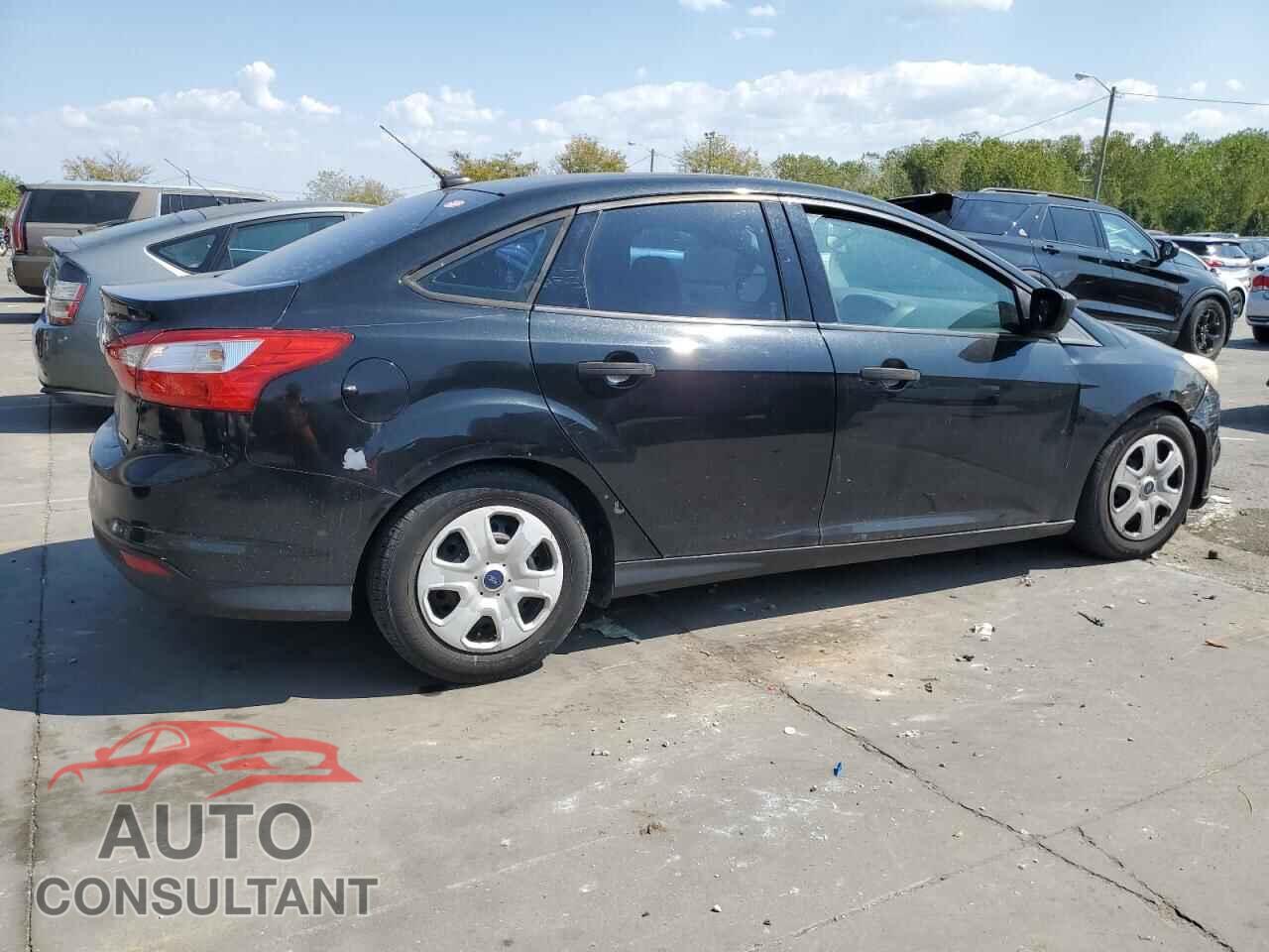 FORD FOCUS 2014 - 1FADP3E28EL418584